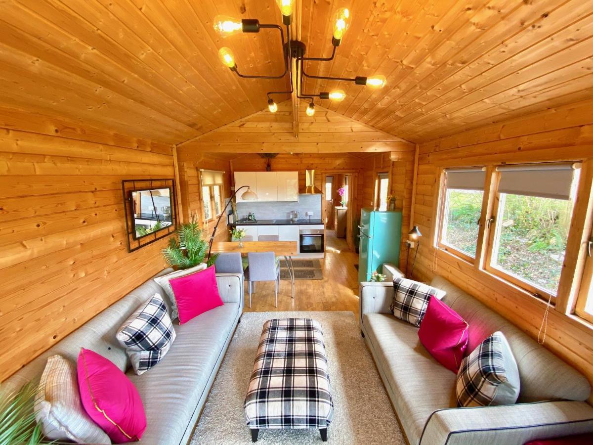Yealm Cabin Self Catering Log Cabin In Devon With Hot Tub Πλίμουθ Εξωτερικό φωτογραφία